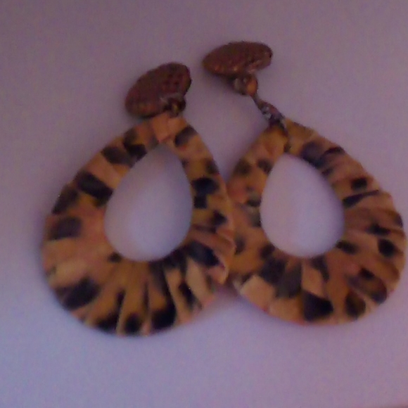 Safari earrings - Picture 5 of 7